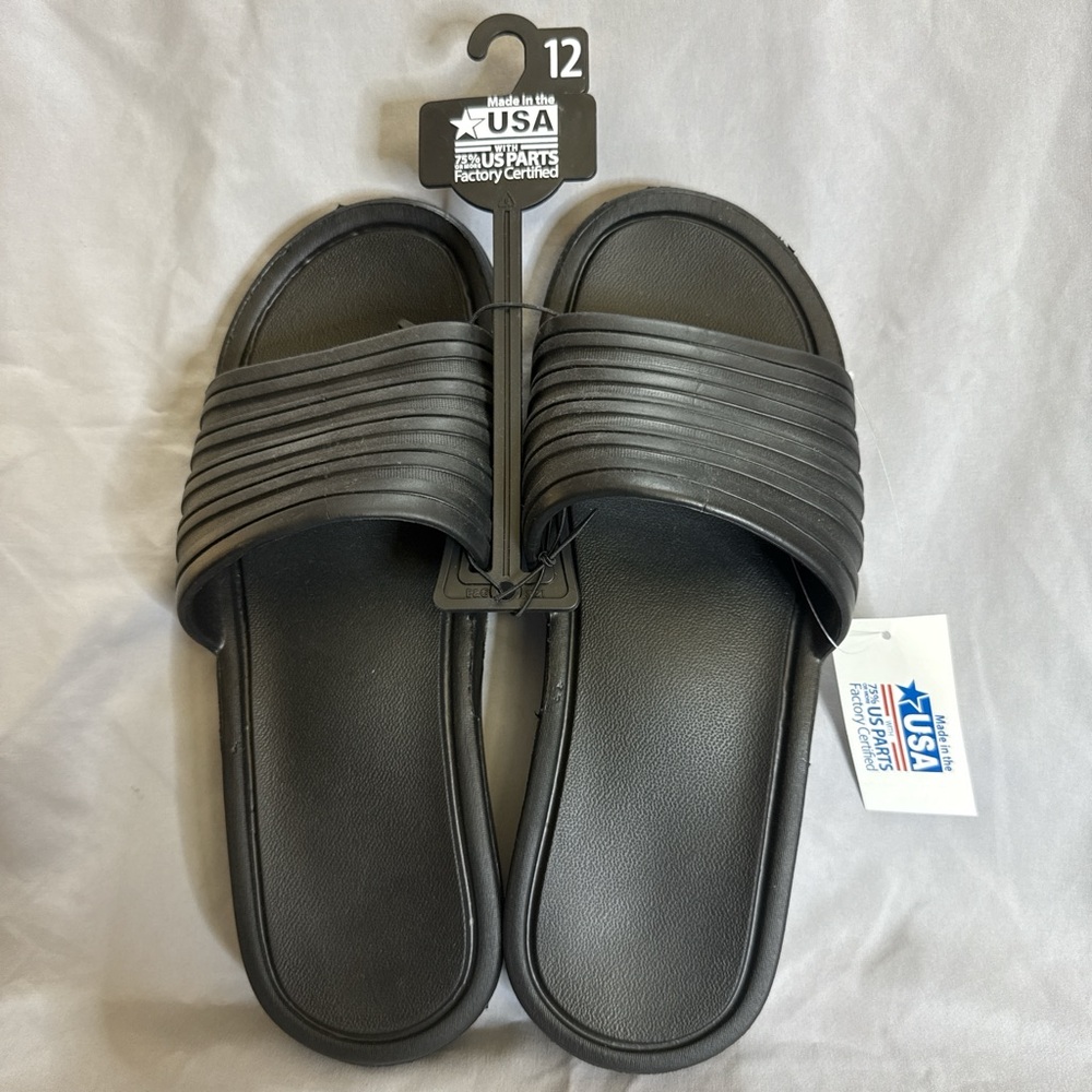 Black Comfort Sandals with Textured Sole